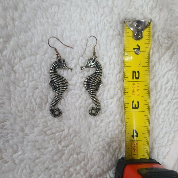 Seahorse Dangle Earrings - Picture 3 of 3
